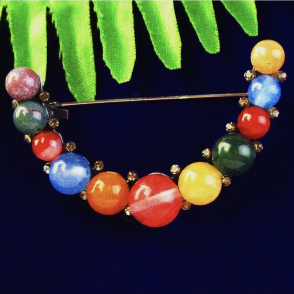 New Multi Colored Agate Crescent Moon Silver Pin Brooch.
